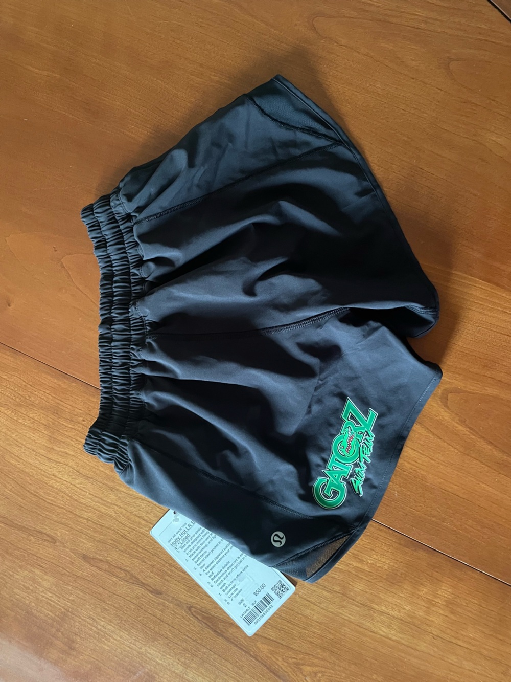 Lululemon Gatorz Swim Team Logo Black Hotty Hot LR Short 4” Lined Size 2 Tall
